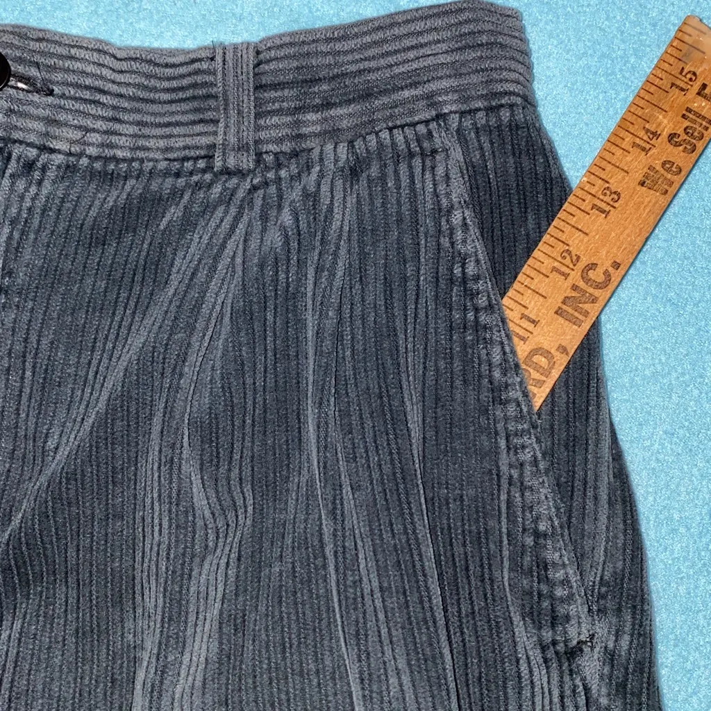 YACHENG corduroy high rise wide leg forest green button zipper closure size 34 - Image 14