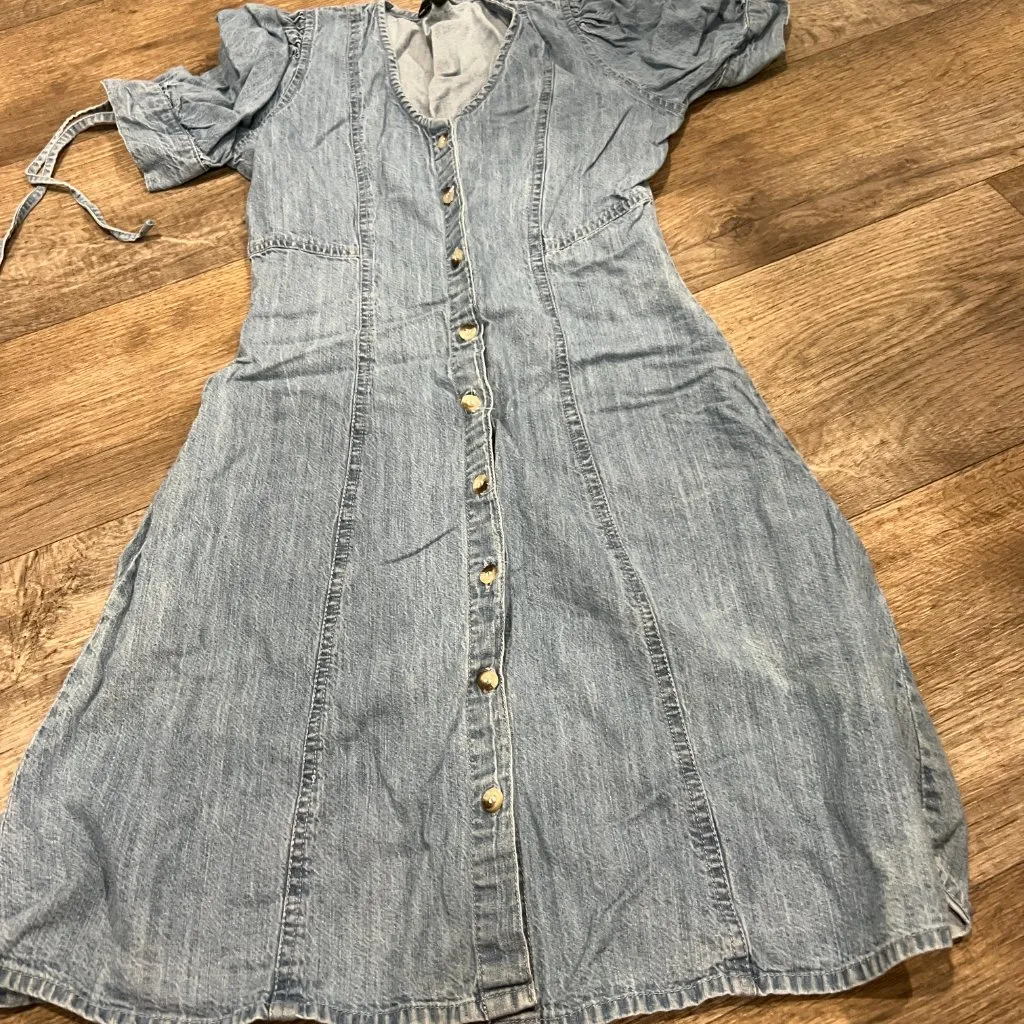 Sim & Sam xs denim dress - Image 5