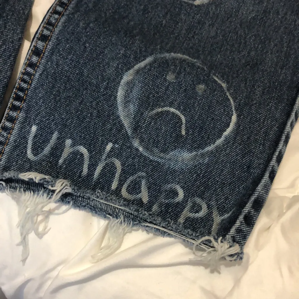 Levi unhappy face jeans. - Image 2