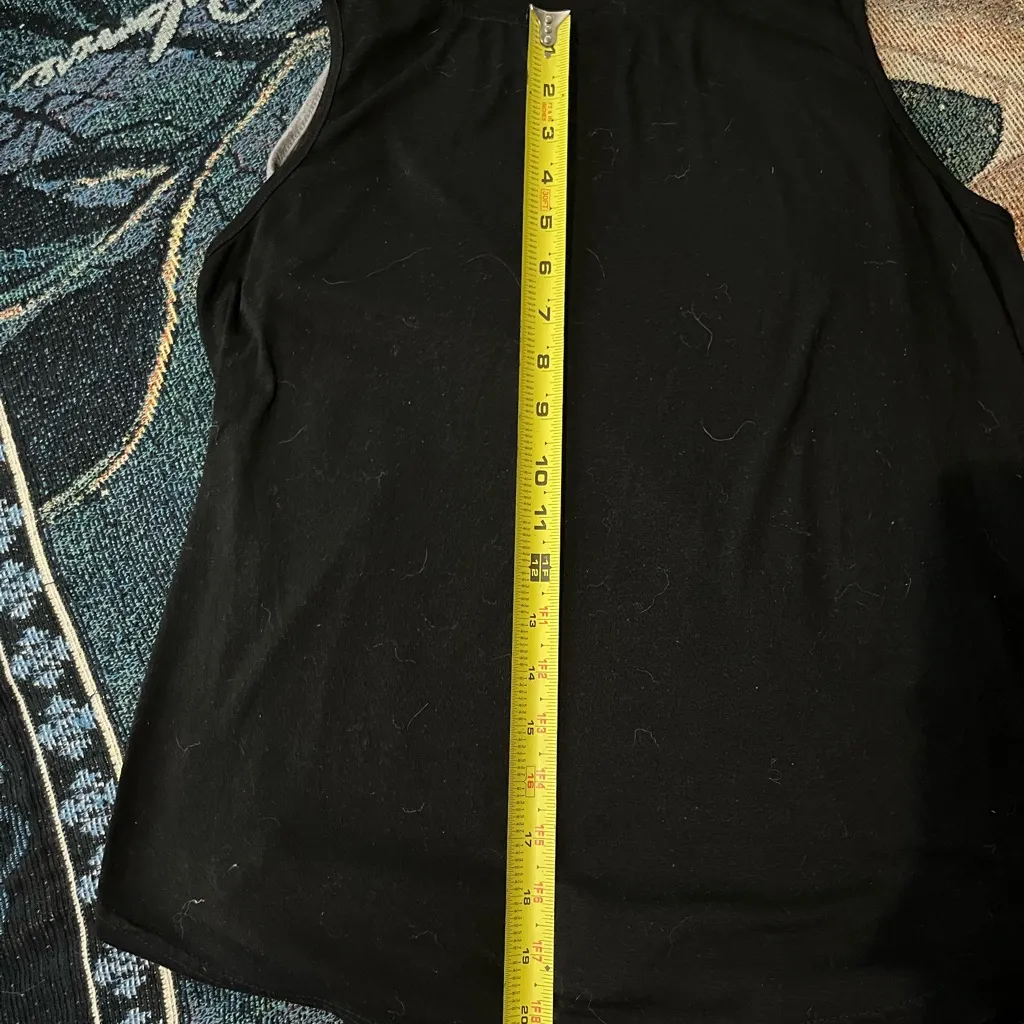 Set of Two Women's Gray and Black Tank Tops Sz L Relaxed Fit 2PC Athleisure Size L - Image 12