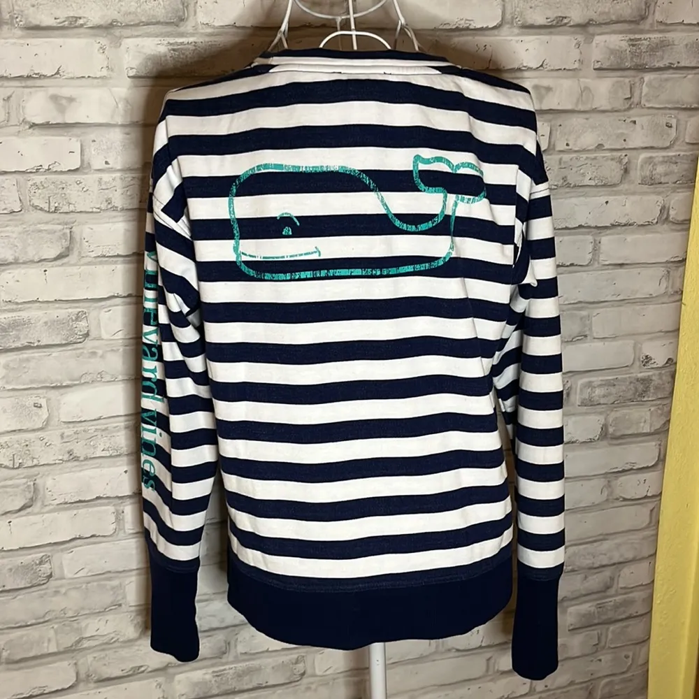 Vineyard Vines Soft and Cozy Striped Whale logo sweatshirt size XS - Image 3