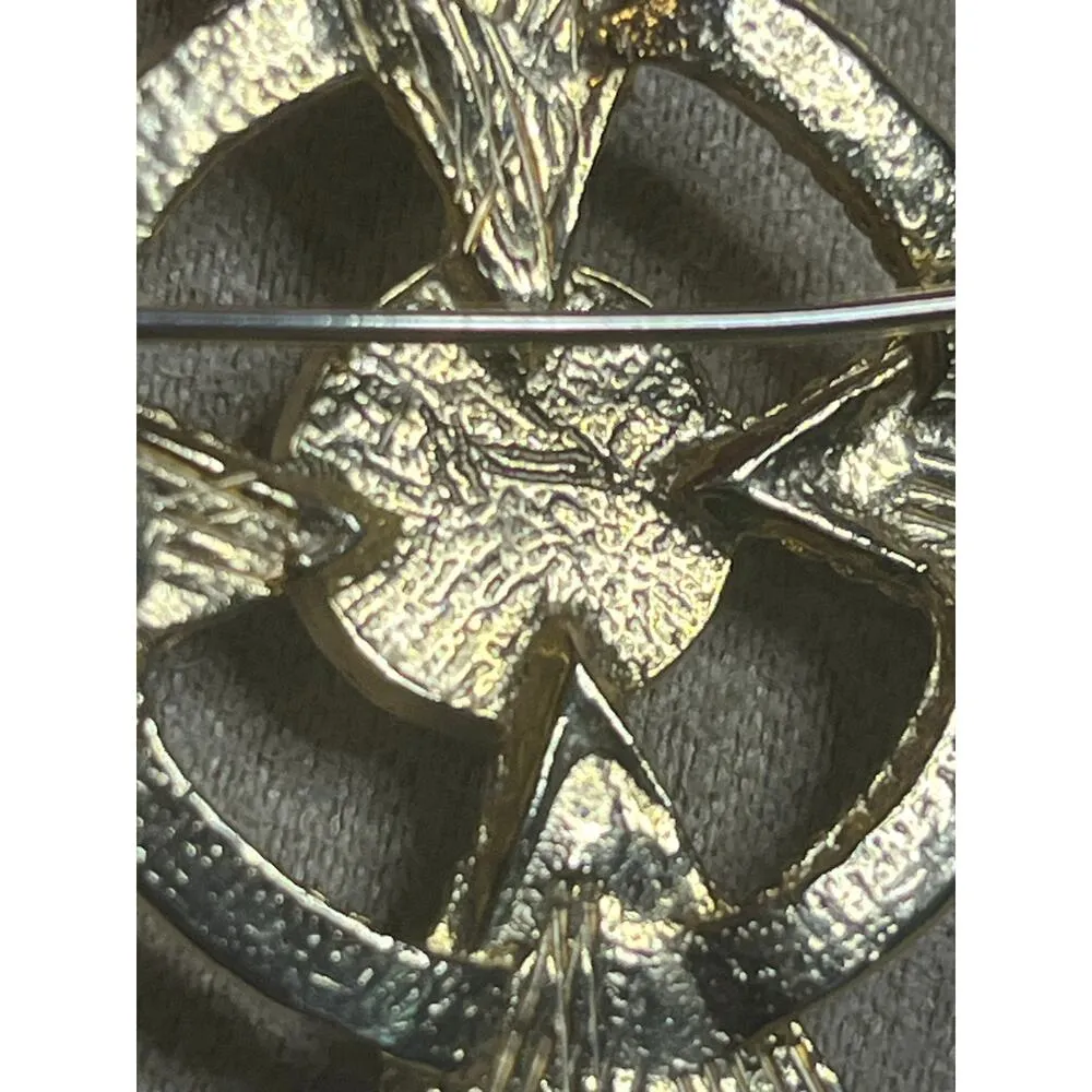Gold tone and Black Large Maltese Cross Brooch with pearl accents Vintage - Image 5