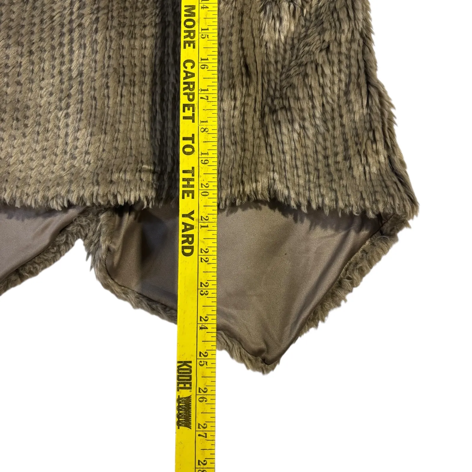 Express Faux‎ Fur Vest Sleeveless Jacket Beige Brown Small Casual Layering - Image 8