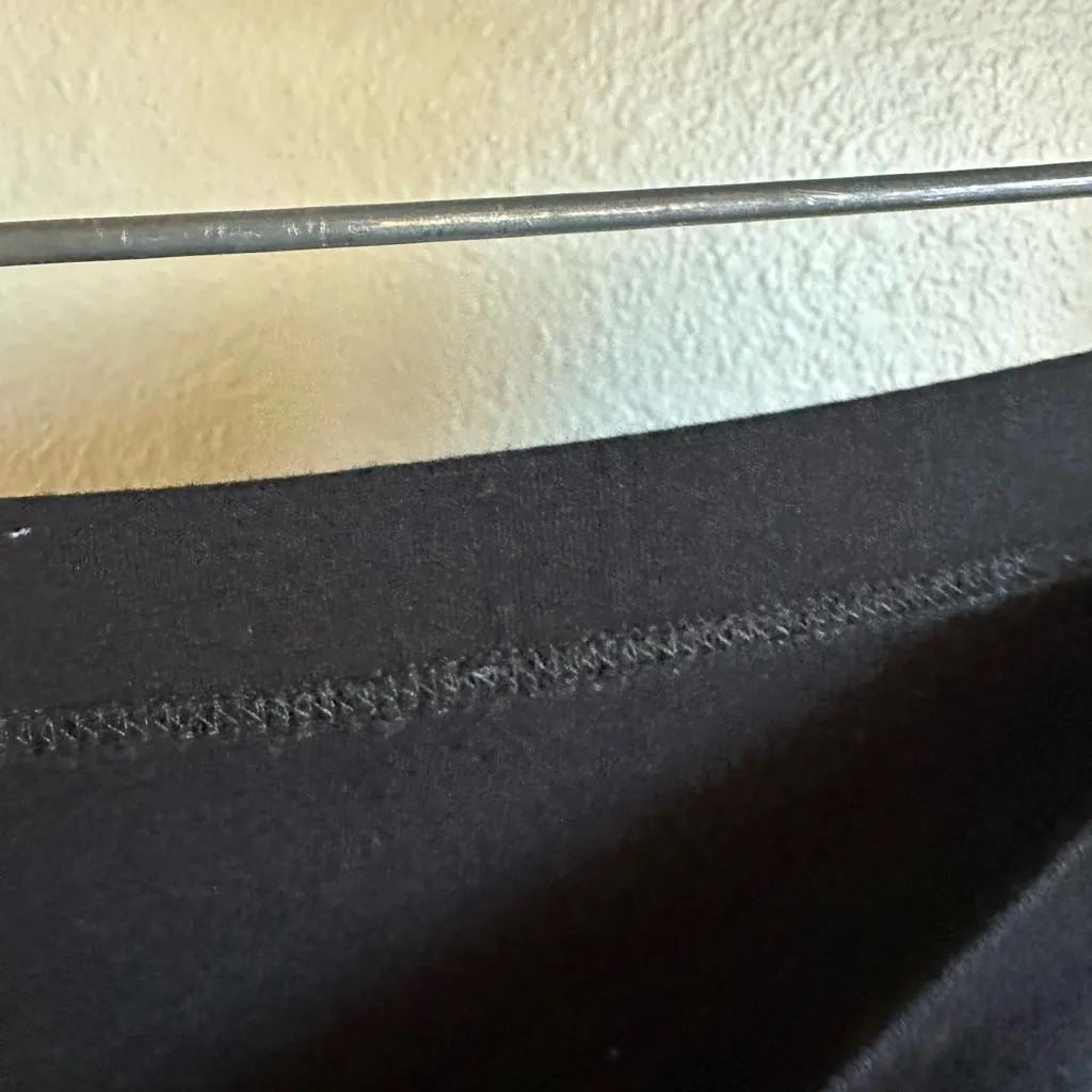 EILEEN FISHER Black skirt. - Image 4