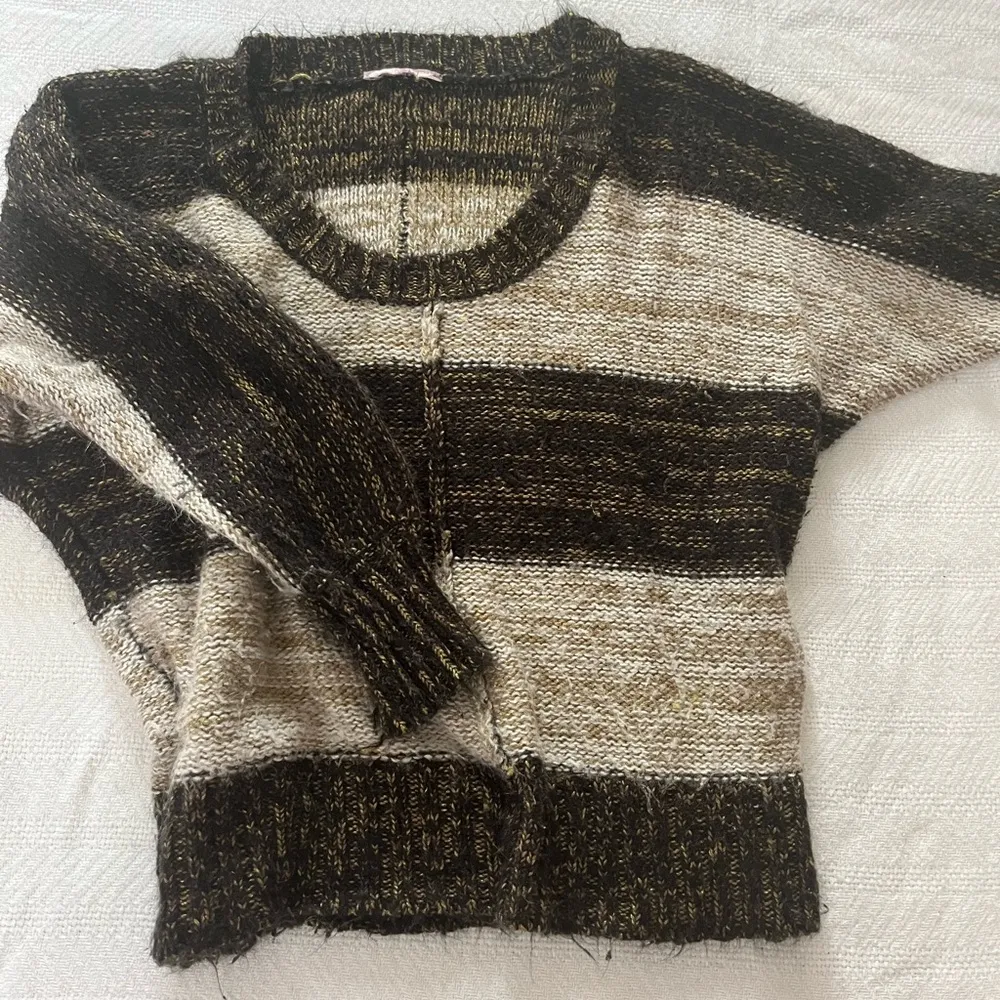 SUPER cute warm stripes sweater sz S - Image 2