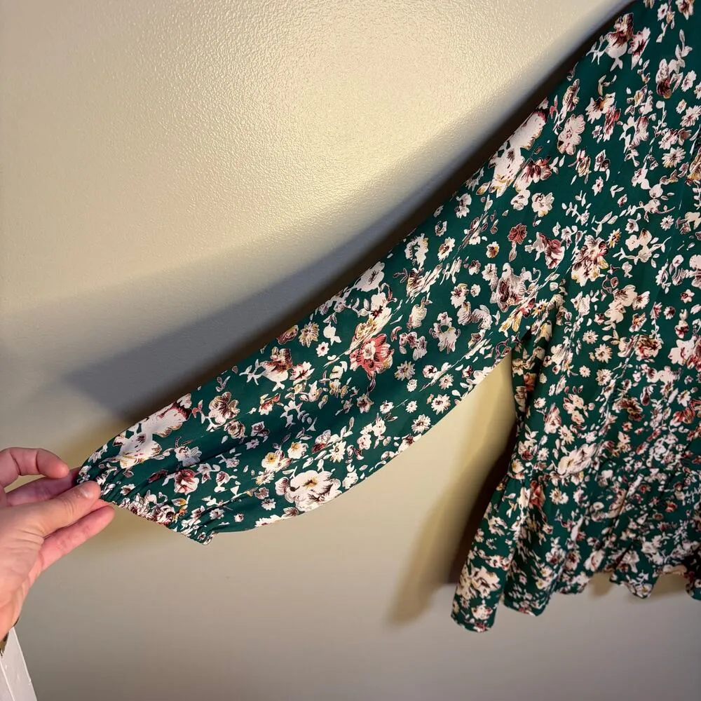 Collective Concepts Green White Sloan Floral Peplum Blouse Fab Fit Fun Medium - Image 4