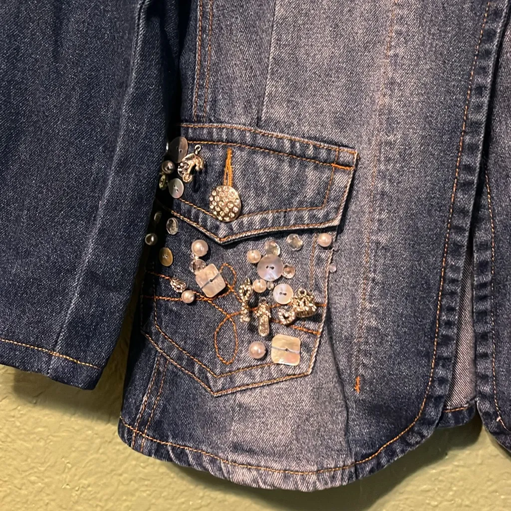 Stylish Vintage Denim Jacket with Embellishments rhinestone buttons Blue Size L - Image 3