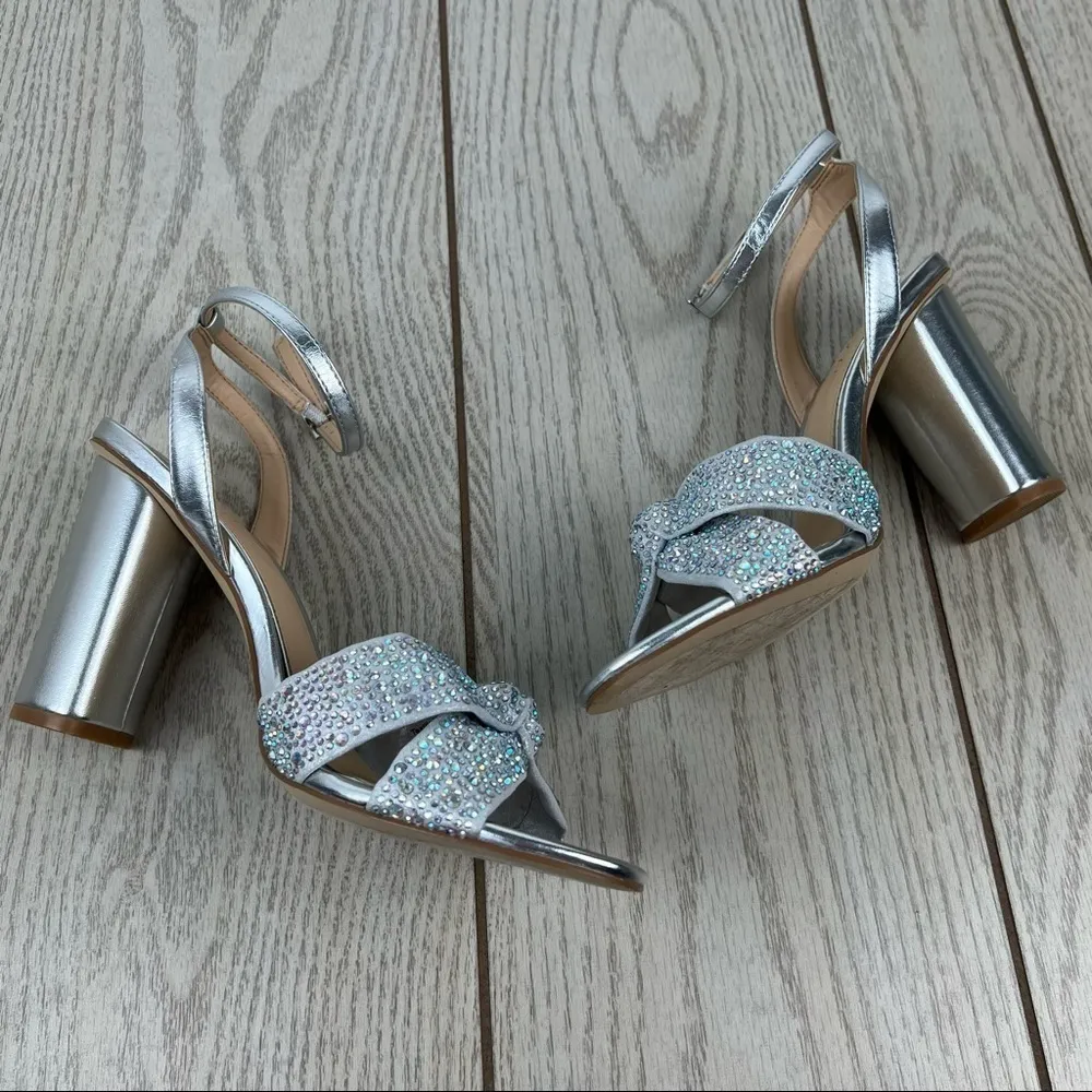 Jewel Badgley Mischka Gem Nicoline Evening Sandals 8.5M Metallic Silver Size 8.5 - Image 4