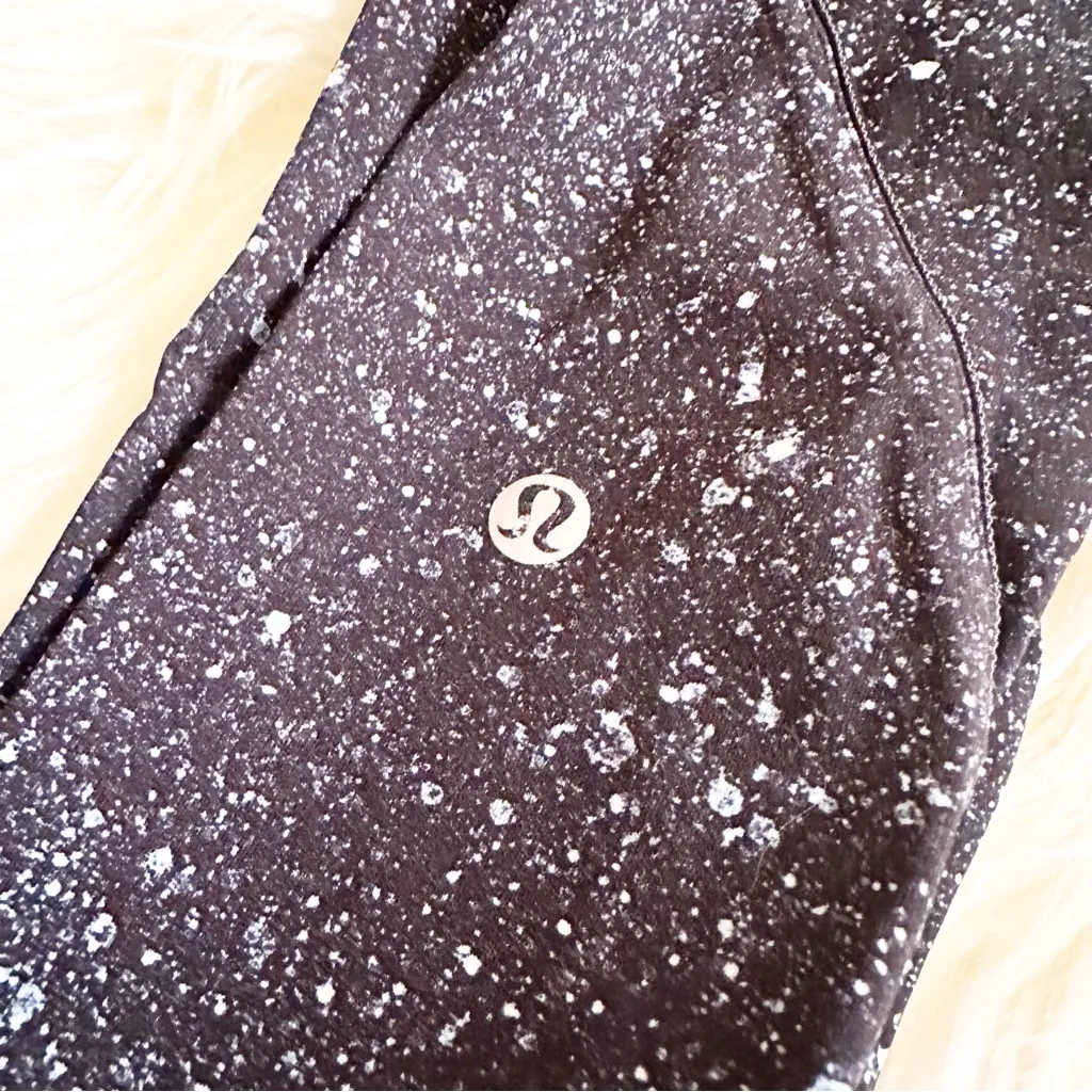 Lululemon Lead The‎ Pack Galaxy Leggings Sz 4 - Image 9