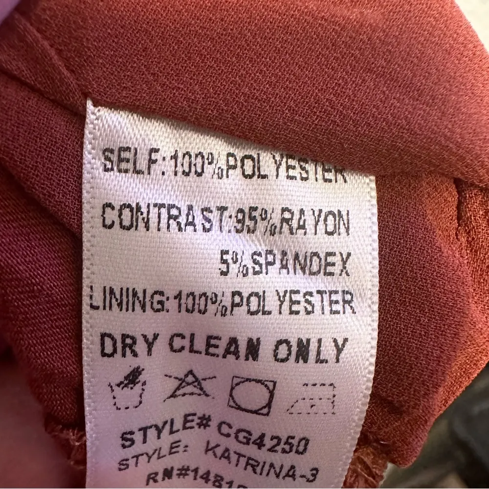 Buddy Love Katrina surplice vneck long sleeve gold foil snack print body suit - Image 9