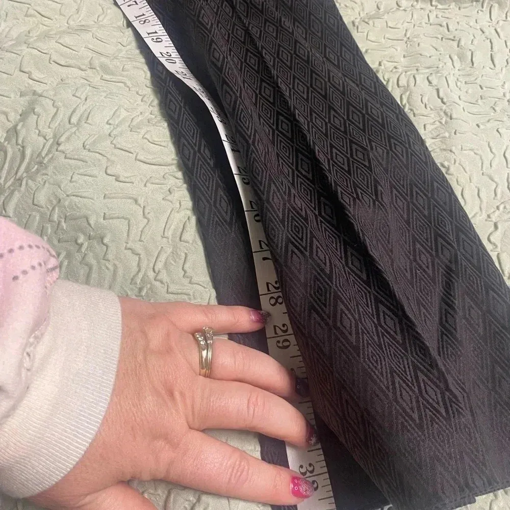 NWT Women’s Tahari Dress Pants Black Color Size 6 Geometric Print New - Image 5