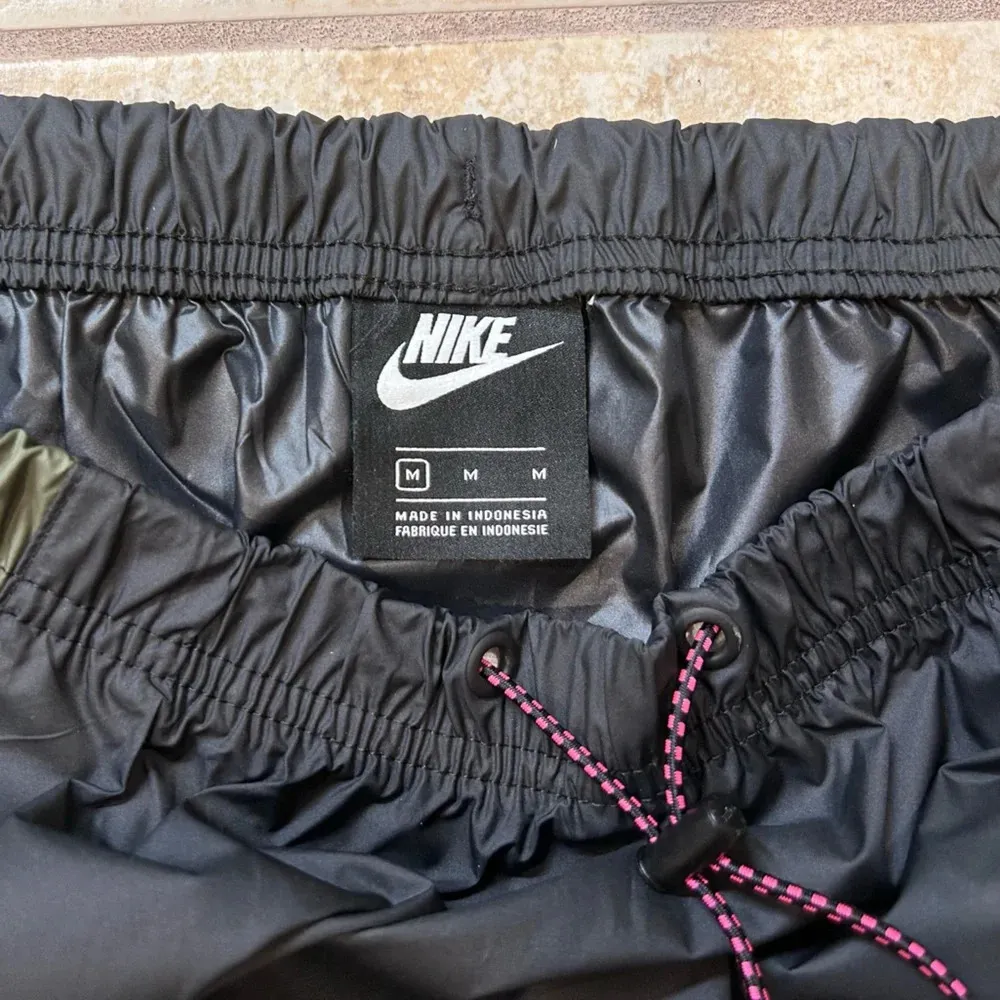 Nike Sportswear Icon Clash Athleisure Woven Mini Skirt Green/Black Medium NWOT - Image 14