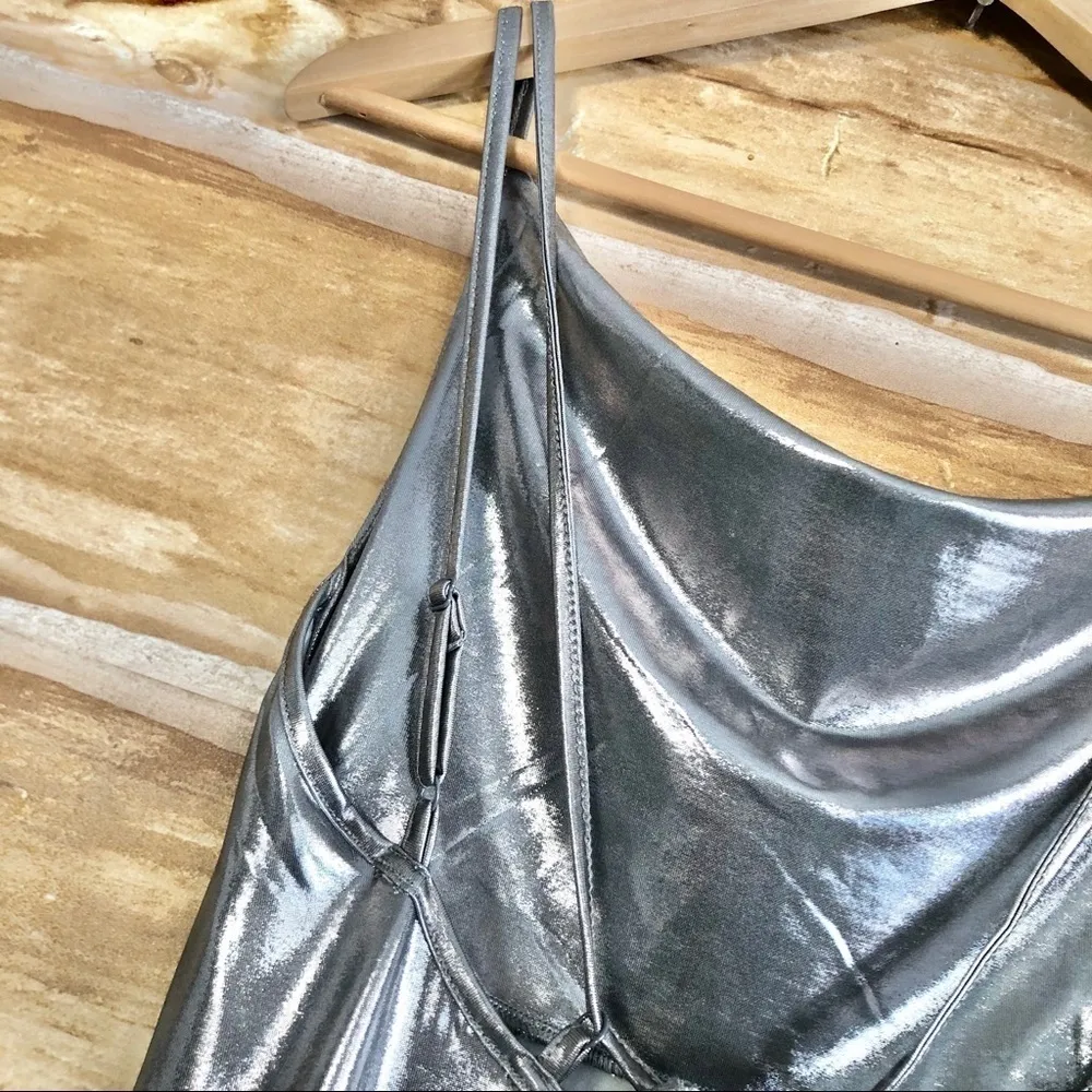 Rare London Urban Outfitters backless metallic formal dress size M - Image 7