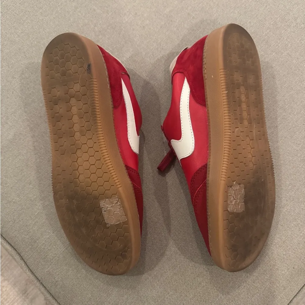 Dolce Vita Notice Sneakers in Crimson Suede Red Size 8 - Image 7