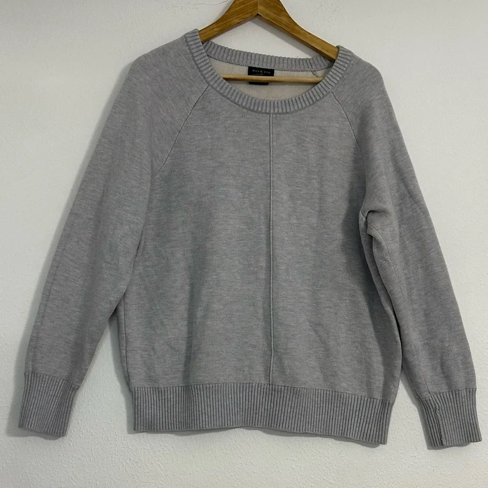 Max & Mia Light Gray Women's  Seamfront  Crew Neck Pullover Sweater - Image 4