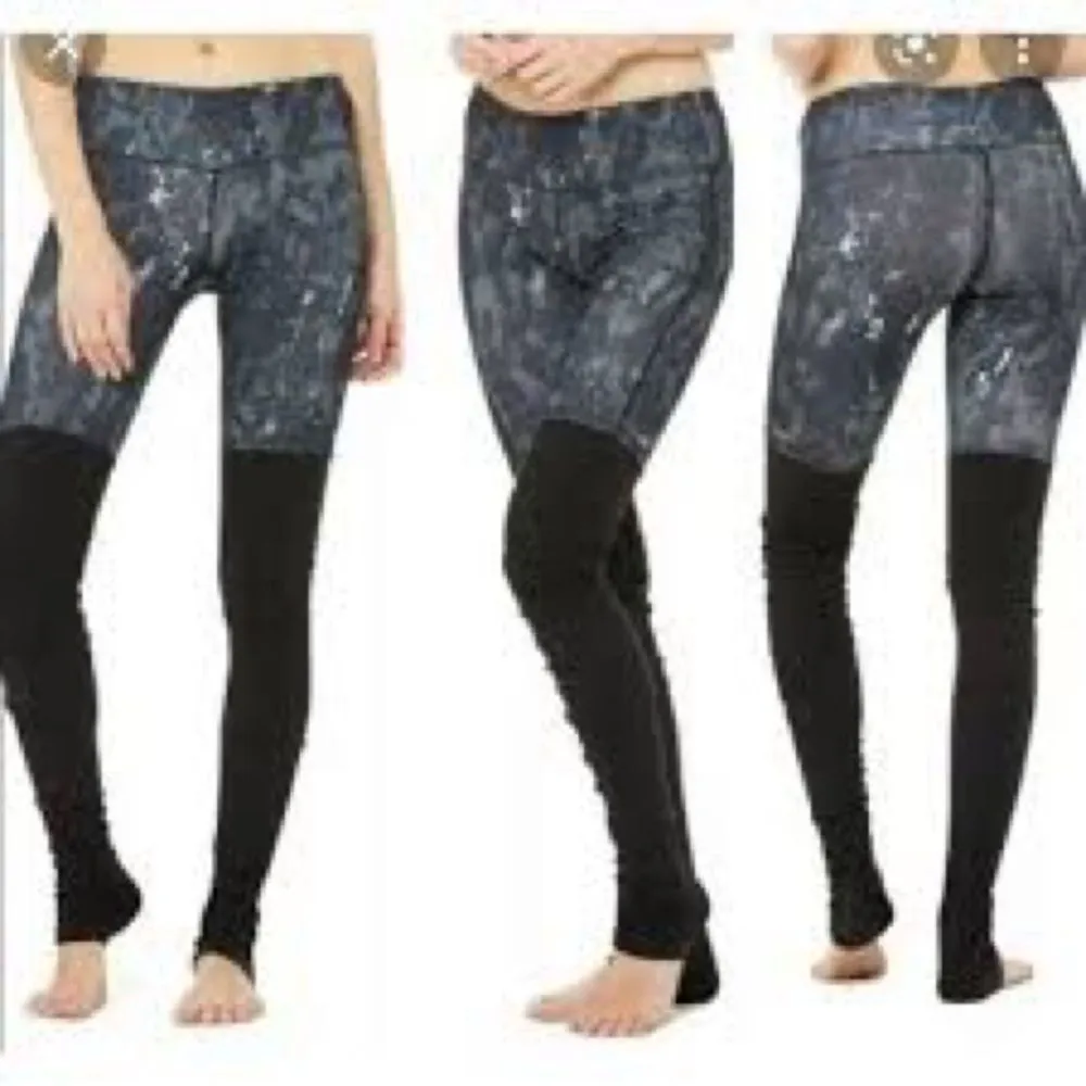 ❌Alo black and grey scale print goddess ribbed leggings XS - Image 8