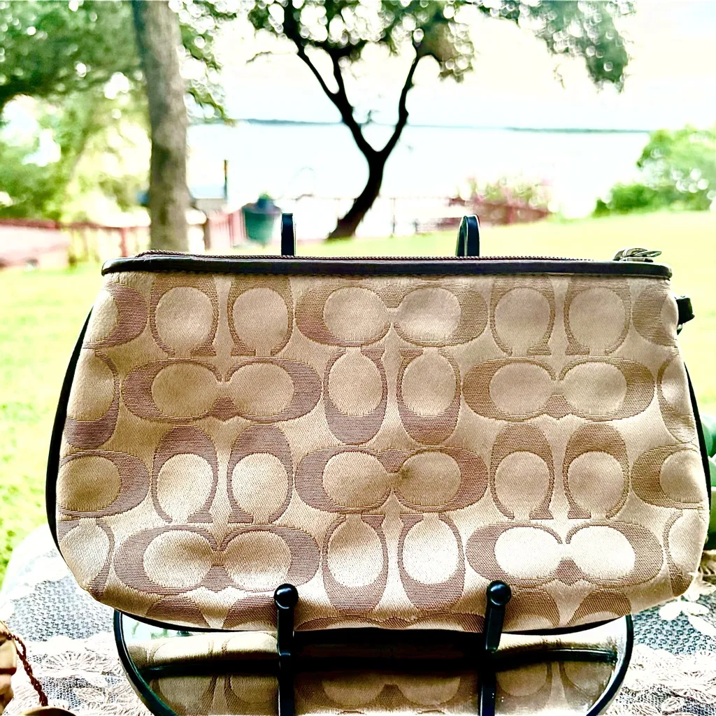 Coach Tan Signature Pleated Wristlet
FIRM ON PRICE - Image 4