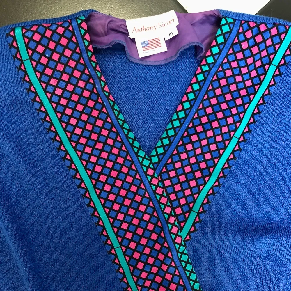 Vintage 80s V - Image 3