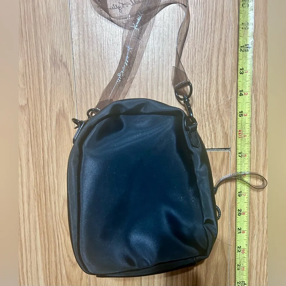 Small Stylish Black and Pink Kendall & Kylie Crossbody Bag w removable strap. - Image 7