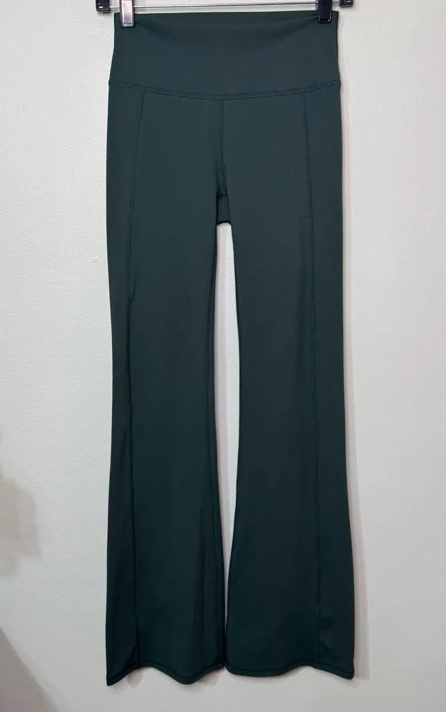 Fabletics Oasis PureLuxe High Waisted Kick Flare Leggings Pant Storm Slate Small - Image 3