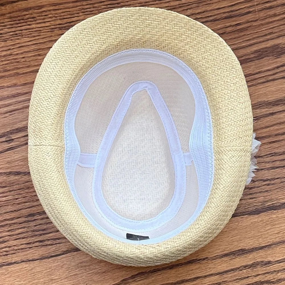 Stylish Straw Fedora with White Flower Accen. One size Tan - Image 6