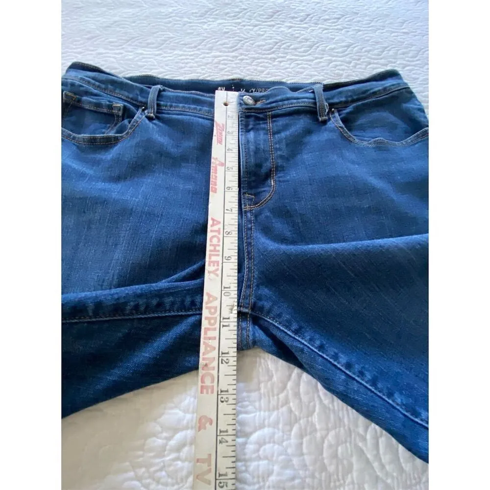 Old Navy Curvy Profile Mid Rise Jeans Blue Size 12 Long Slim Straight Leg - Image 10