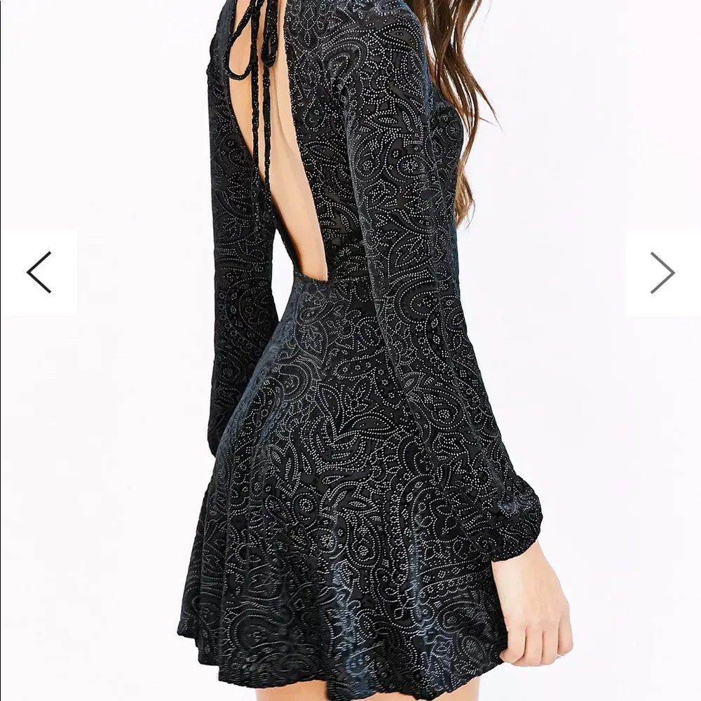 Ecote Womens XS black Burnout Velvet Long Sleeve paisley mini Dress - Image 2