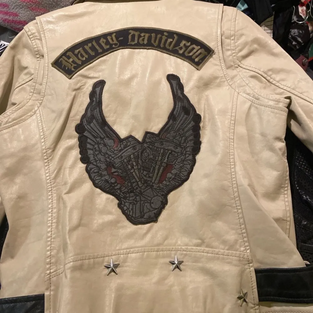 Harley Davidson -  Leather Jacket size Med - Image 2