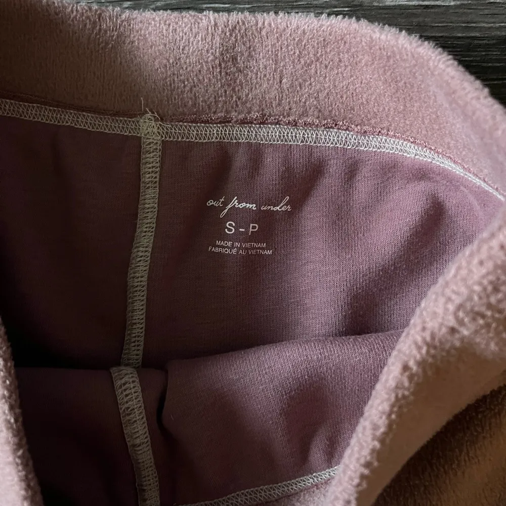 Urban Outfitters Out From Under Bethany Lounge Set - Image 4