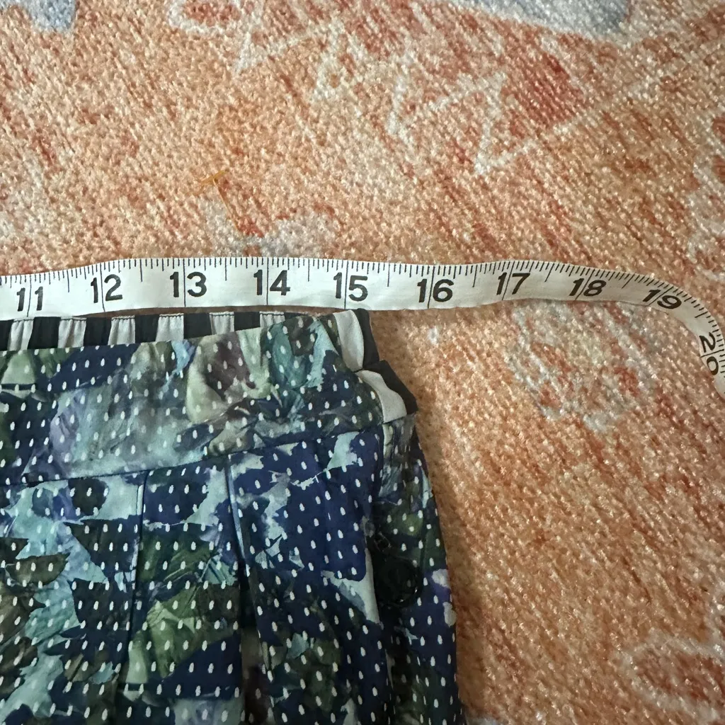 Vintage Lululemon City Skort Floral Sport Printed White Black W8629S size 10 - Image 7