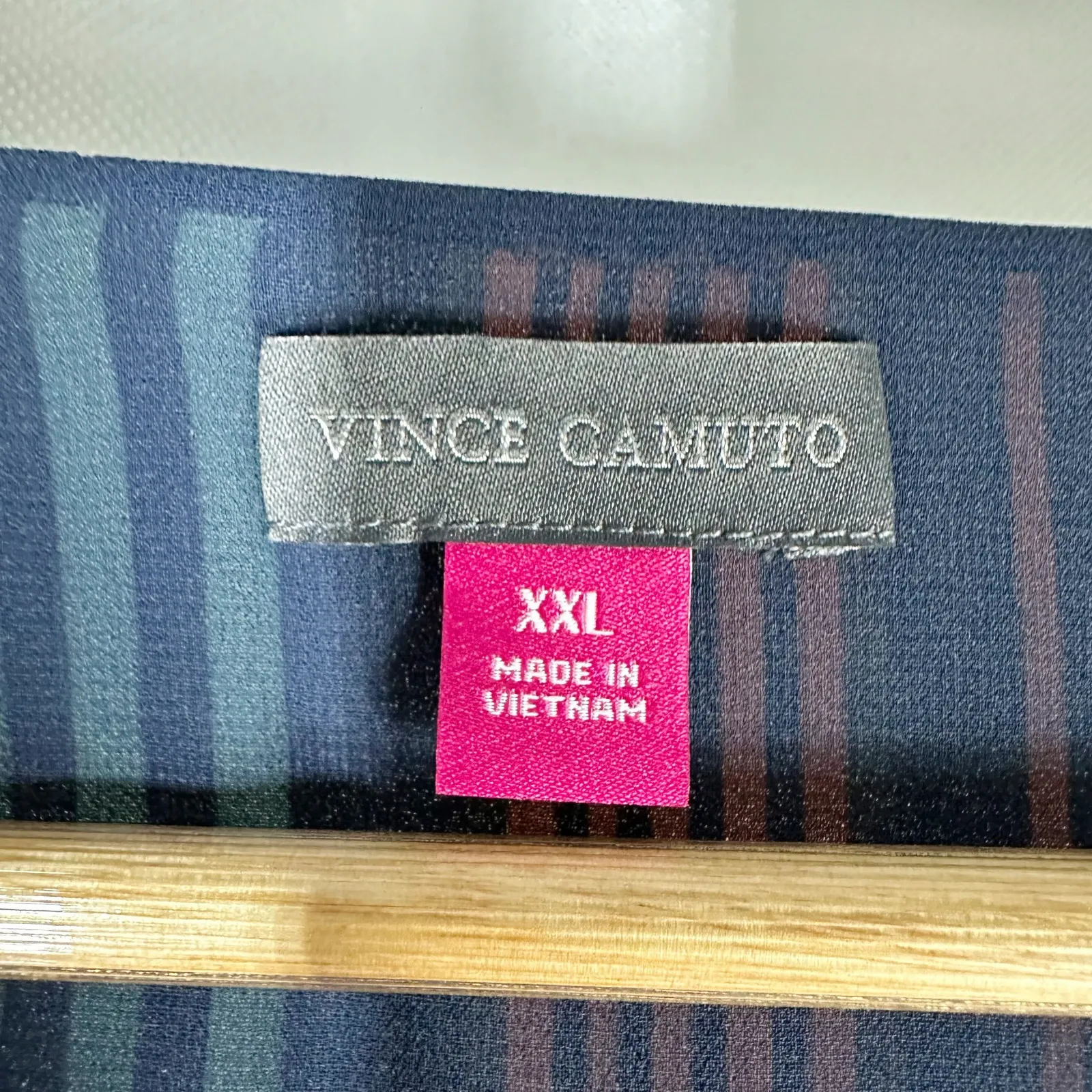 Vince Camuto Sleeveless Asymmetrical Hem Striped
Dress Size XXL - Image 5