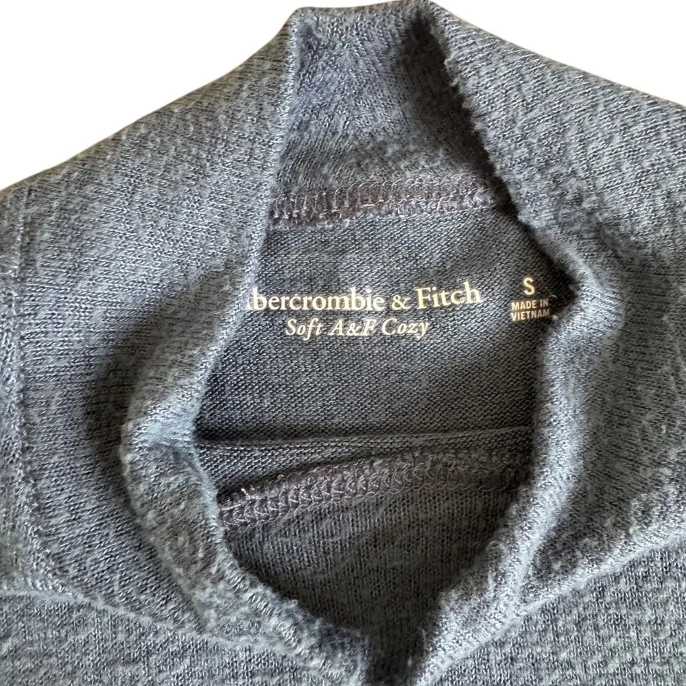 ✰ A&F soft and cozy mock neck in blue ✰ - Image 5