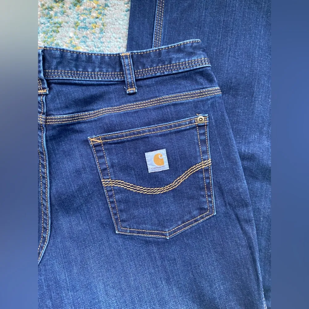 Carhartt women’s relaxed fit bootcut jeans, size 12 - Image 3