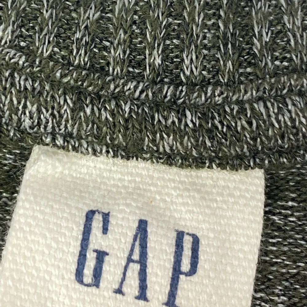Gap Scoop Neck Pull Over Sweater Size S - Image 4