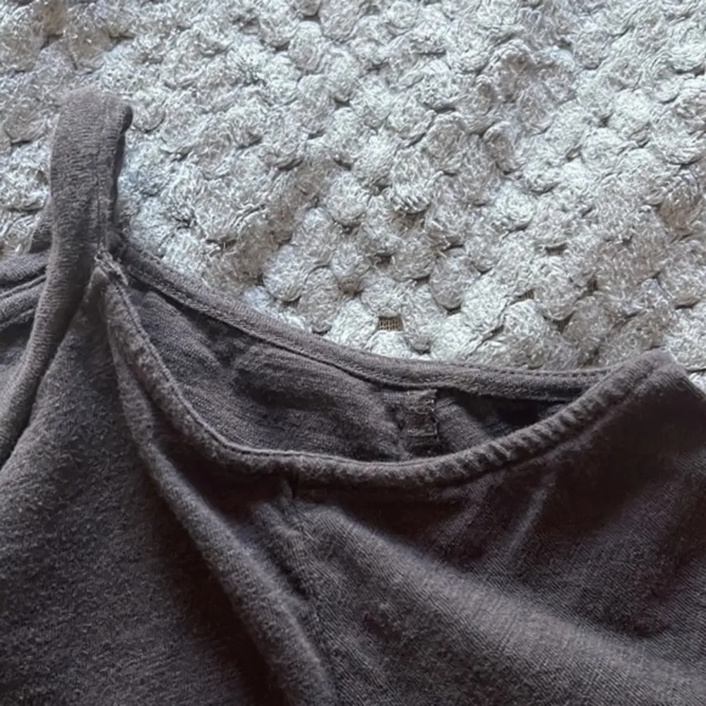 Womens MAEVE by Anthropologie Dark Brown Cold Shoulders Shirt Size Med GUC #1022 - Image 4