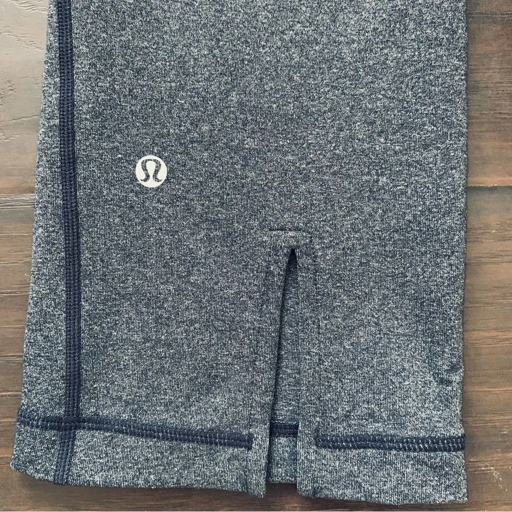 Lululemon Heathered Black Tadasana Back Slit Crop Leggings Tights | Size: 6 - Image 3