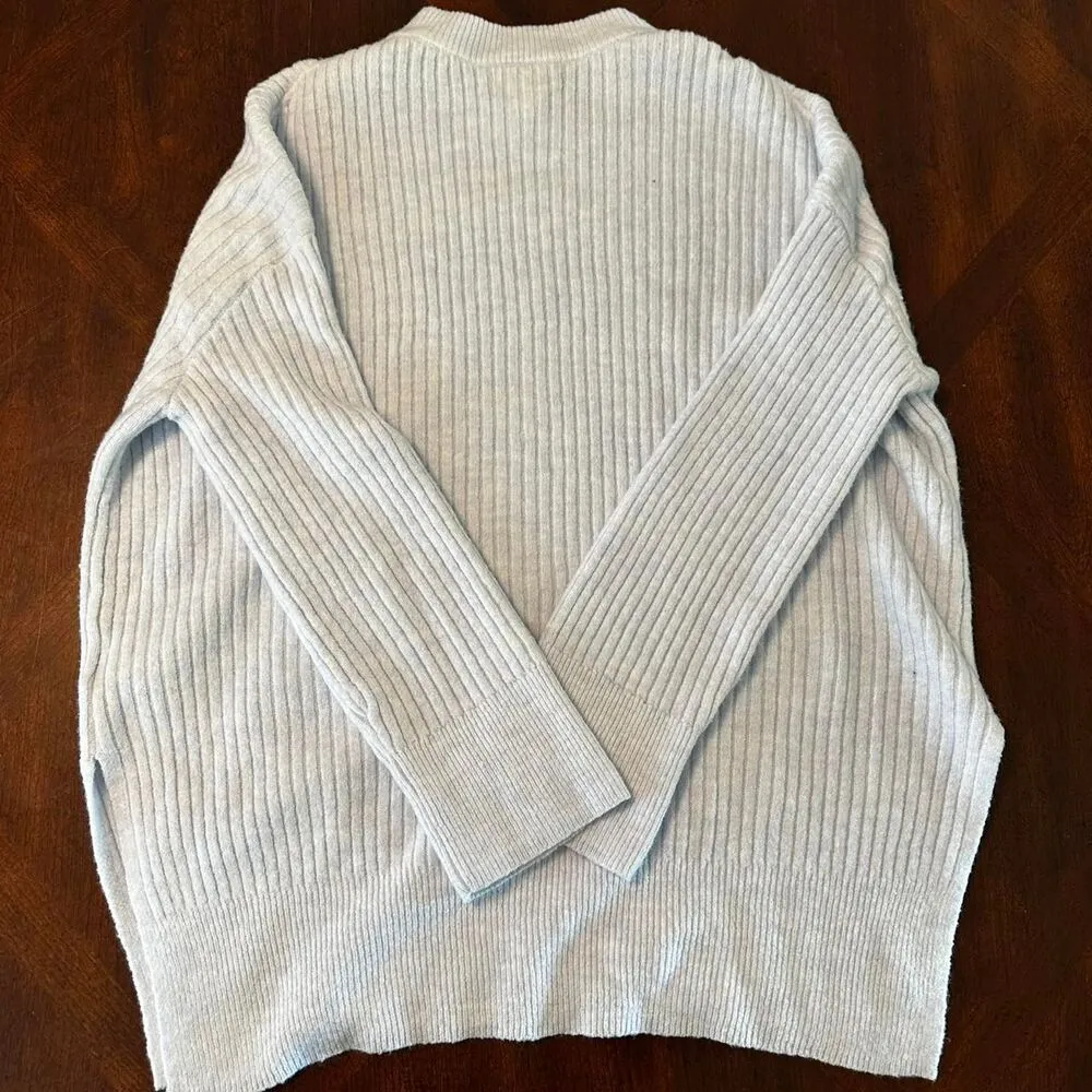 H&M Soft and cozy light blue oversized Sweater - Image 4