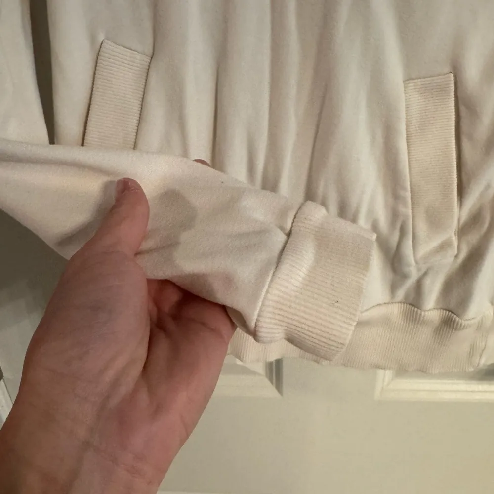 Banana Republic Luxe Cream‎ Pullover, Small - Image 6