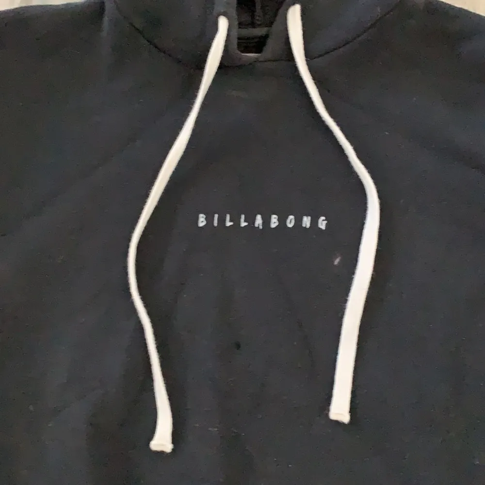 Billabong  black hoodie - Image 2