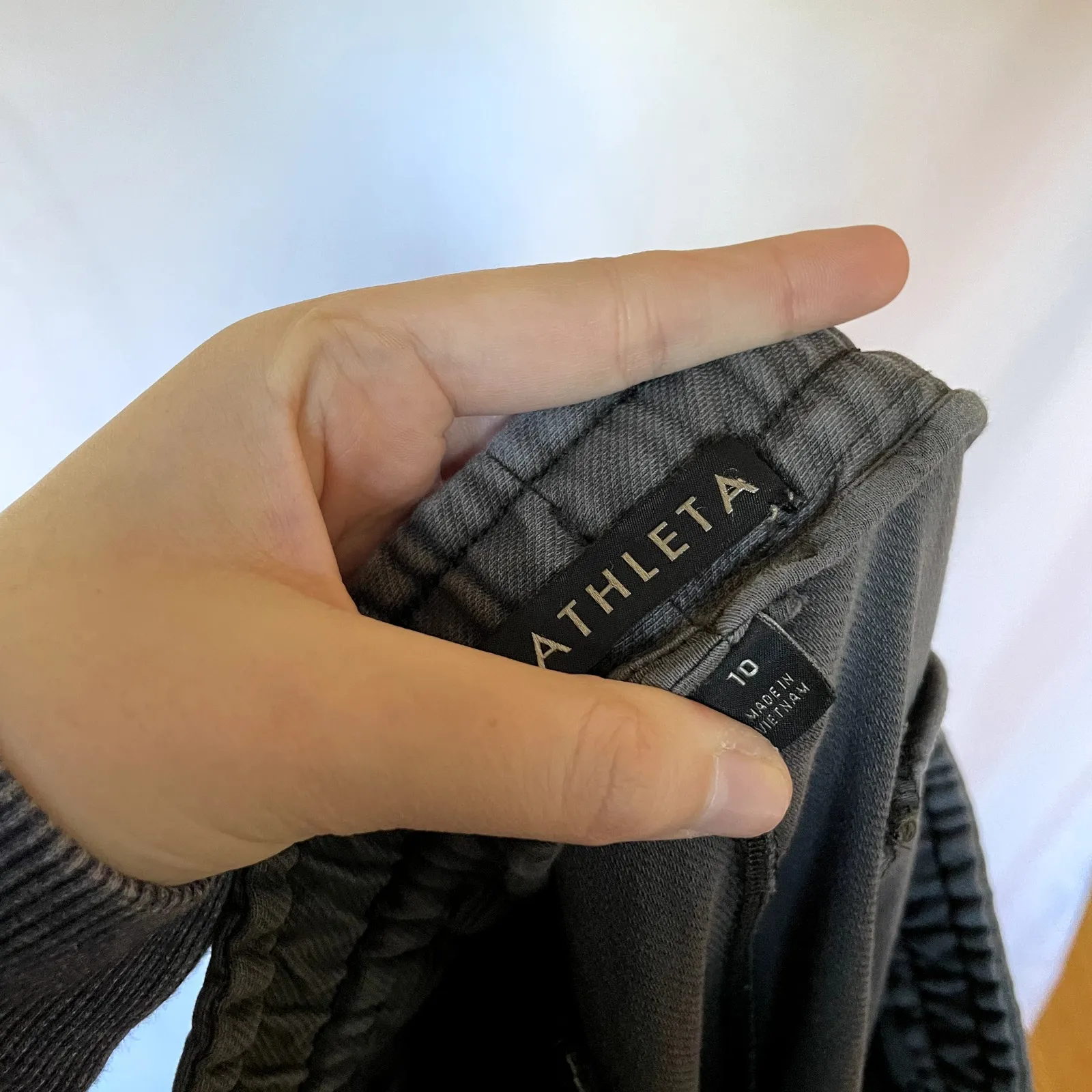 Athleta dark gray sweatpants zip pockets drawstring elastic waist women's 10 - Image 7