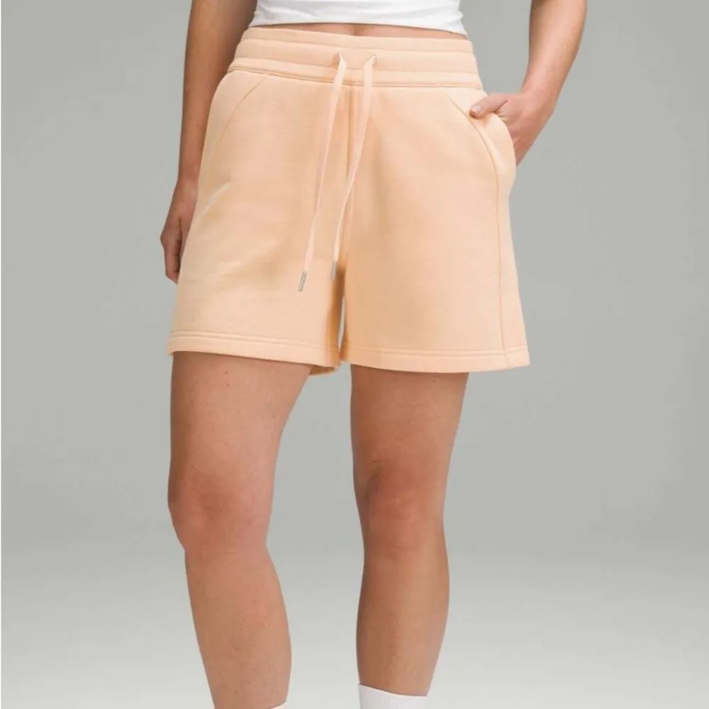 NWT Lululemon Scuba High-Rise Short 5" Peach Bellini- Size 4 - Image 2