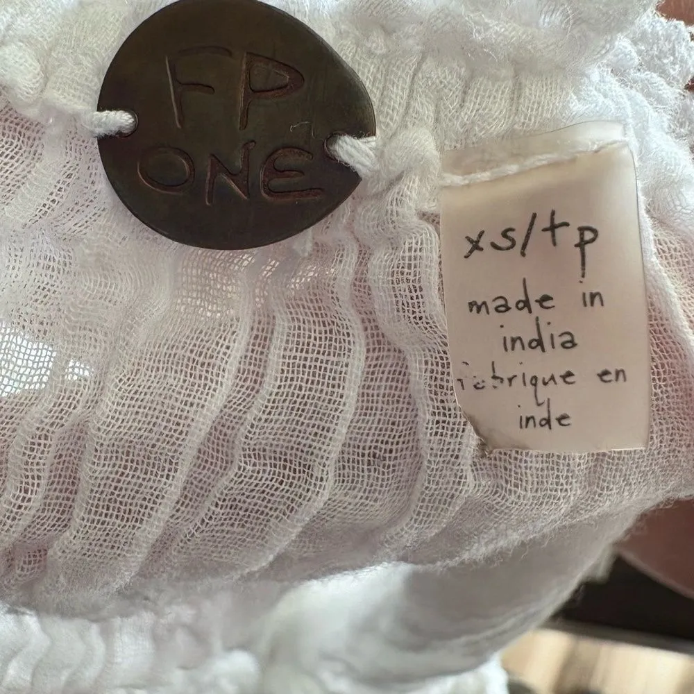 Free People One Cheri Crop Top Womens XS White Smocked Ruffled Boho - Image 5