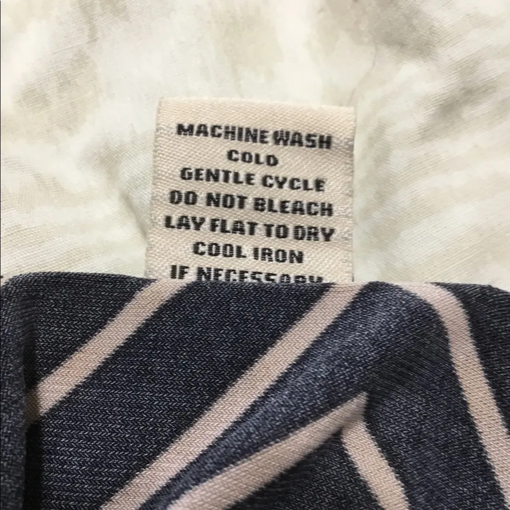 Diana Belle Brown & Tan Chevron Print Short Sleeves V Neckline Blouse S Size L - Image 8