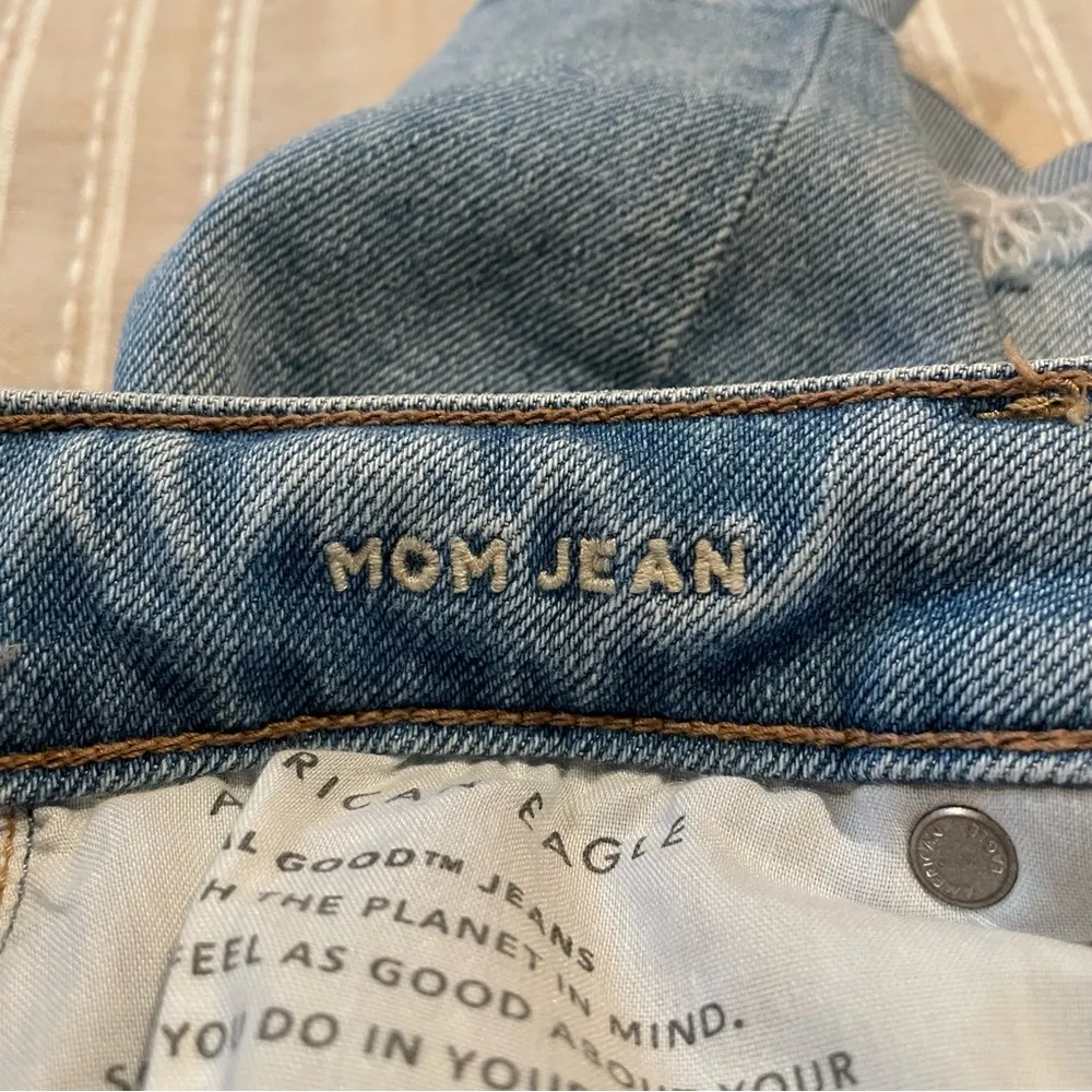 American Eagle Outfitters Stretch Mom Jean High Rise Cut Off Denim Shorts 0 - Image 4