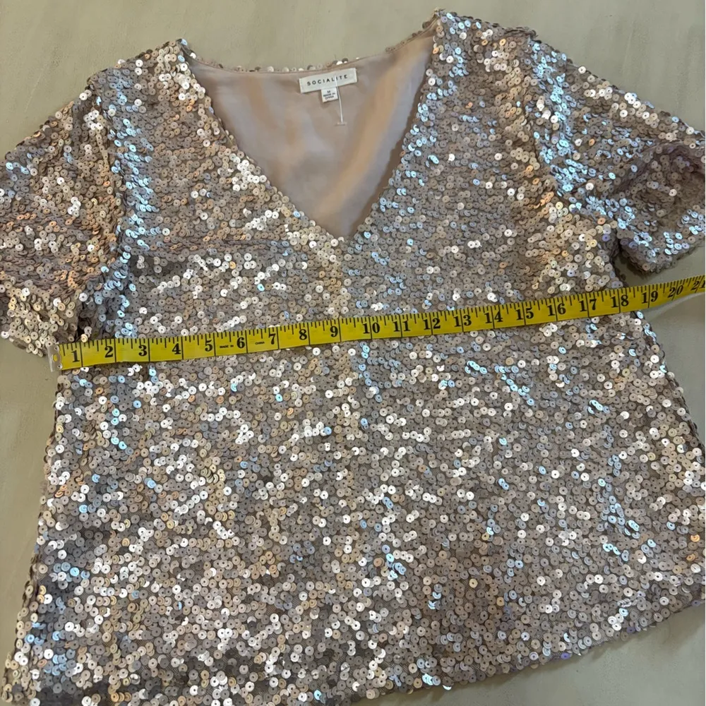 Socialite Pink Sequin Flutter Sleeve Blouse - Image 4