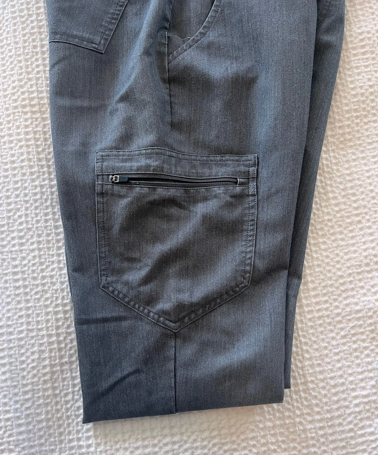 FIGS Jogger Scrub Pants - Image 3