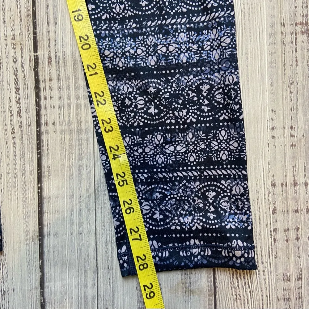 Calia Carrie Underwood Warm Blue Yonder Ombre’ Snowflake Pattern. Size Medium - Image 12