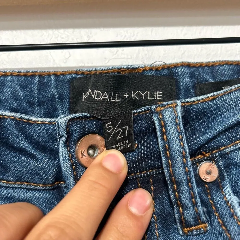 Kendall & Kylie Jean shorts Sz: 5/27 - Image 4