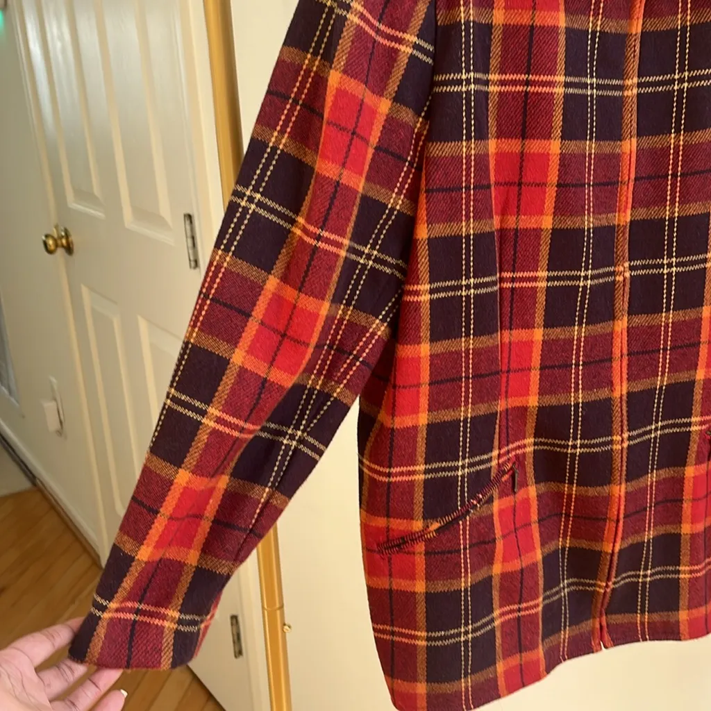 Marsh Landing jacket size Large - Image 4