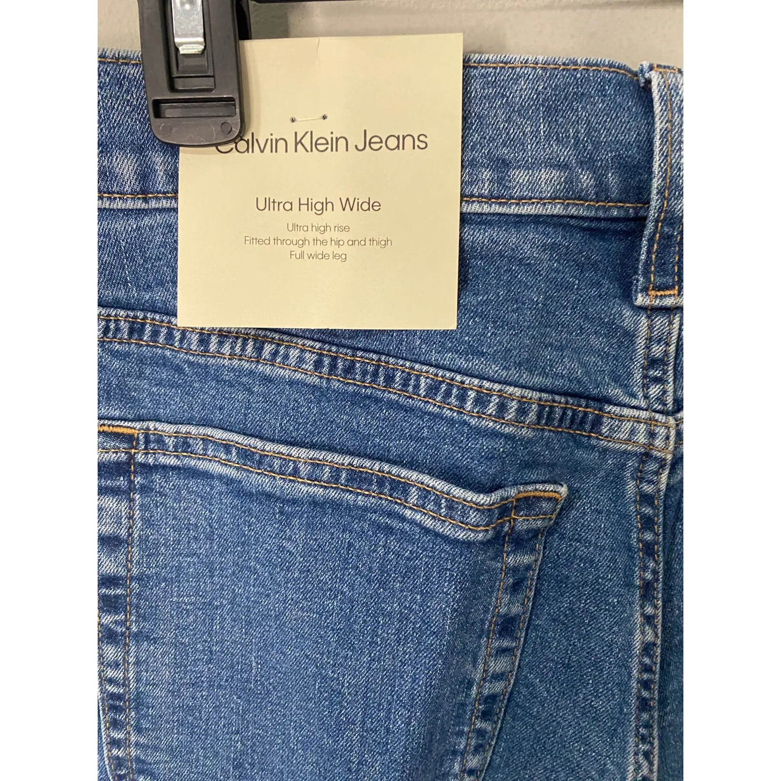 New Calvin Klein Women's Ultra High Rise Wide Leg Denim Jeans Size 30 - Image 4